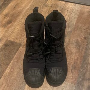 Adidas Black Winter Boots Kids size 2 1/2 Us
